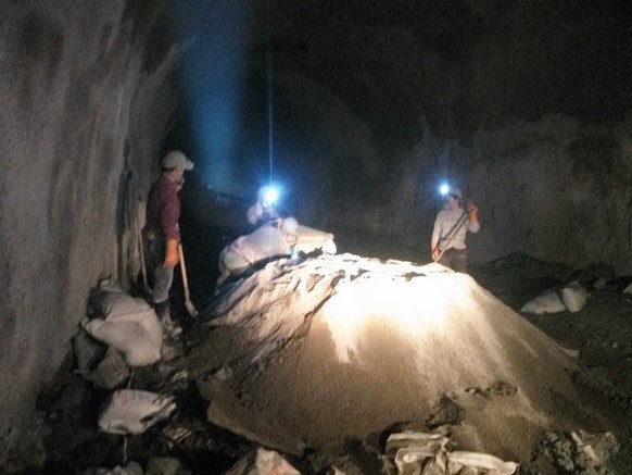 矿建三公司曹家滩项目部施工进度再创新高