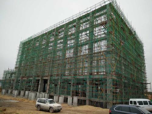 铜煤公司承建的小保当矿井工业场地锅炉房工程顺利封顶