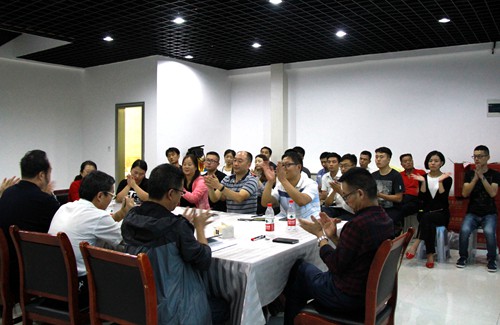 大秦置业公司深入一线宣讲宁董事长讲话精神