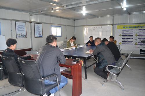 “双节”前夕，“三送”到基层