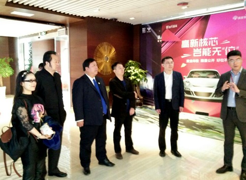 紧盯先进 追赶超越