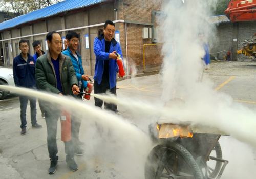 设备租赁中心多措并举开展“百日安全”活动