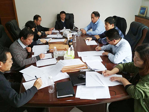 建设集团召开2017年度政工职称初级评审会