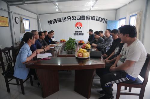 劳动节听一线心声  夯实班组建设基础