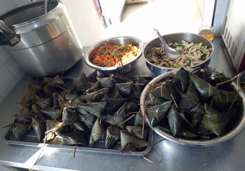 陕煤建设设备租赁中心端午粽飘香