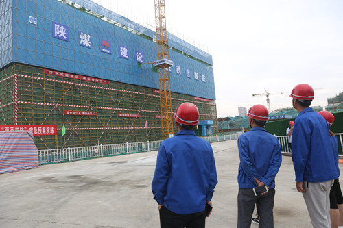 开展观摩交流 打造标准工地