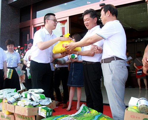 陕煤建设公司：情系职工赴一线送清凉