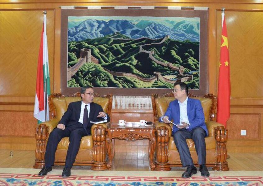 穆安营拜会中国驻塔吉克斯坦大使刘彬