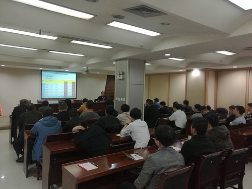 路桥分公司举办综合业务培训班