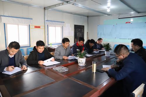 陕煤建设矿建二公司党员践诺评诺树标尺