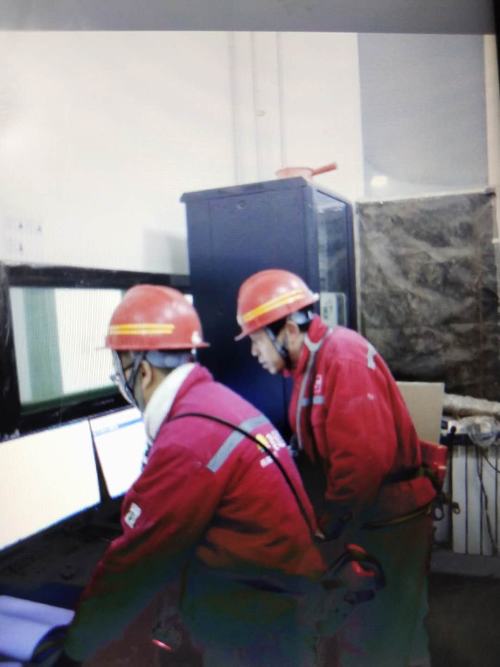 陕煤建设矿建二公司开展“零点行动”突击检查