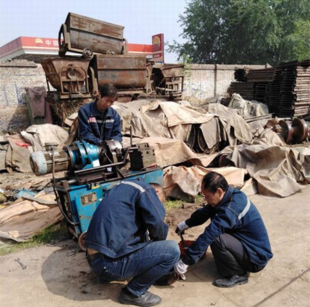 陕煤建设矿建三公司加强设备检修服务一线生产