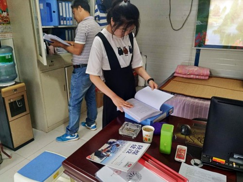 对标学习找差距 相互交流促提升