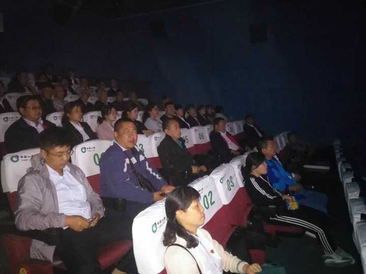 建设集团各单位组织观看“周恩来”系列影片