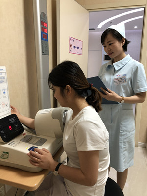 健康体检暖人心  职业病防范有保障