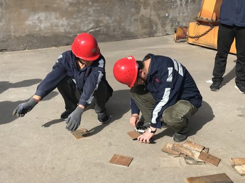 陕煤建设洗选煤运营公司矿山支护材料加工厂：节支降耗控成本 修旧利废做文章