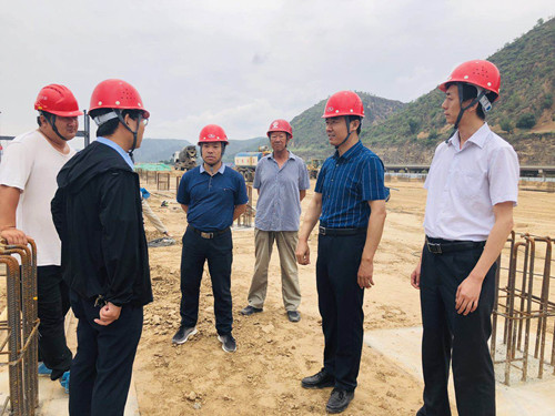 转变作风求实效,现场督战解难题