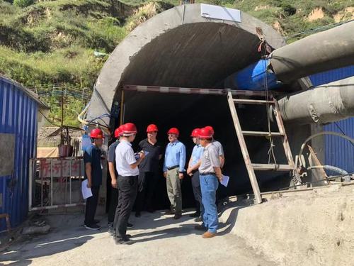 子长市人大副主任强琪莅临陕煤建设矿建二公司车村项目部开展调研