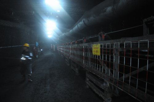 陕煤建设掘进公司：深入一线写实进打通经营最后一公里