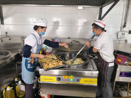 陕煤建设掘进公司：后勤有保障 生产有力量