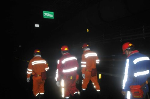 陕煤建设掘进公司:圆满完成122109工作面切眼工程力保采掘平衡