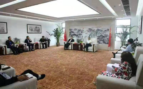 宁兴刚代表bcw8白菜网论坛带队考察贵阳高新区