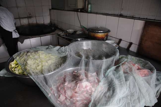 陕煤建设掘进公司:重检“两堂一舍”保障工作更要保障生活