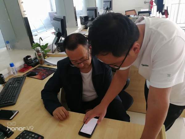 陕煤建设掘进公司：面对面服务让个税改革红利惠及每位员工