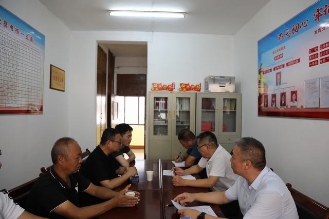 陕煤建设韩城分公司组织开展庆“八一”退伍军人座谈会