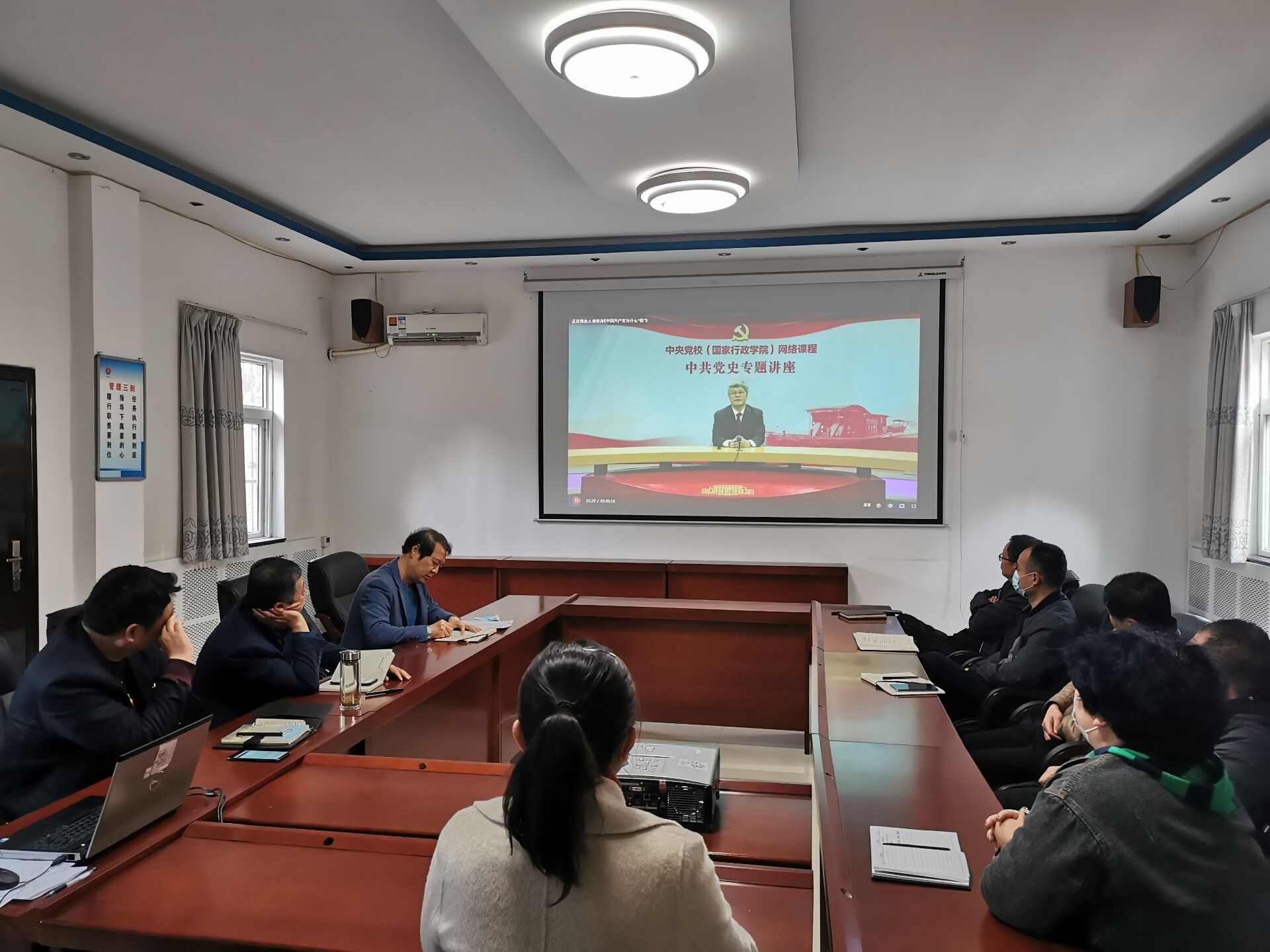 陕煤建设设备租赁中心开展“学党史 强党性 讲奉献”主题党日活动