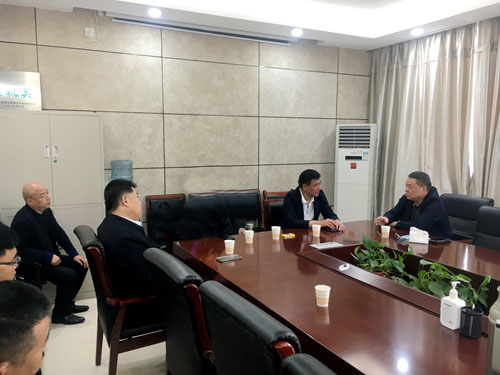 宁兴刚、王宁在渭南梅园新村项目调研