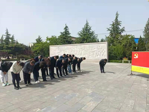 陕煤建设物资公司:党员干部走进红色教育基地