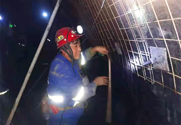 奉献不言苦,追求无止境