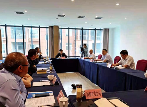 宁兴刚一行考察石泉县建设项目