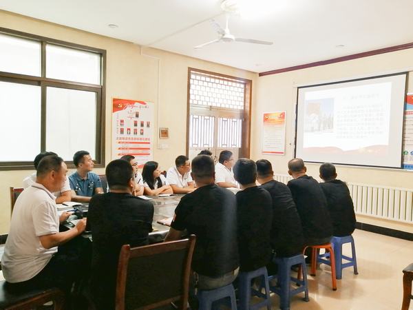 陕煤建设韩城分公司土建四项目部开展“迎八一 学党史 忆初心”主题党日活动