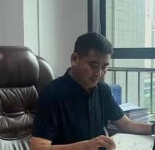 敬业实干的建设先锋