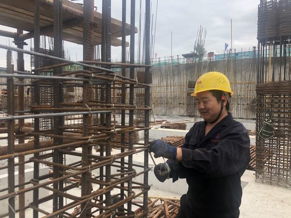 按下快门,定格建设施工一线最美身影