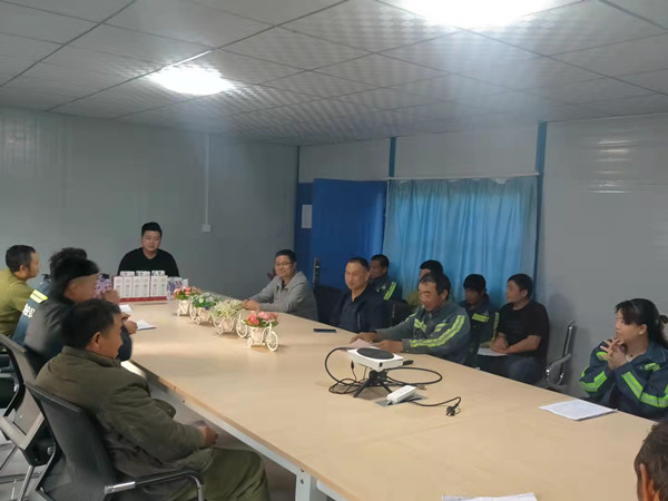 陕煤建设机电安装公司:国庆节,我们在工地过