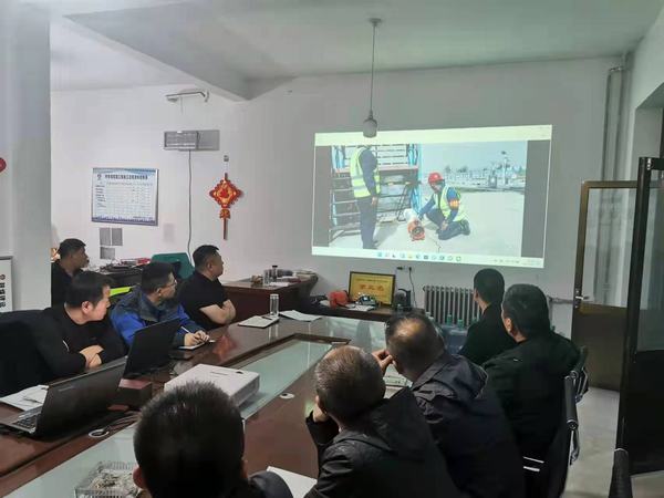 陕煤建设铜煤公司第二十一项目部多种形式开展安全教育活动，筑牢安全防线