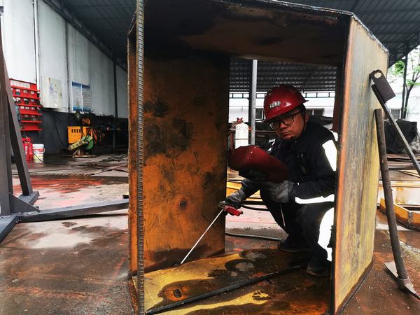 陕煤建设洗选煤运营公司澄合山阳运营项目部：坚守一线最美丽