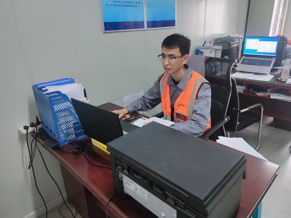 平凡中的青春印记