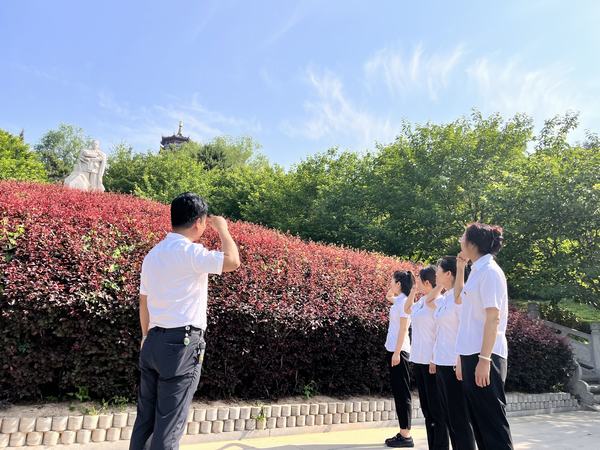 陕煤建设韩城分公司人社党支部上党课走“红”更走“心”