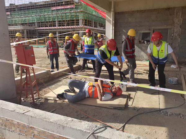 陕煤建设咸阳分公司第九项目部：展触电事故演练 夯实生产安全阀门