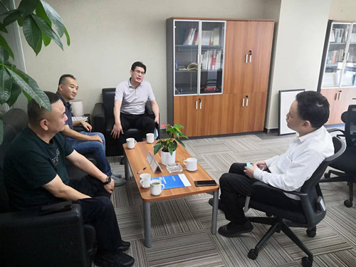 司正林一行赴西南水泥有限公司走访座谈