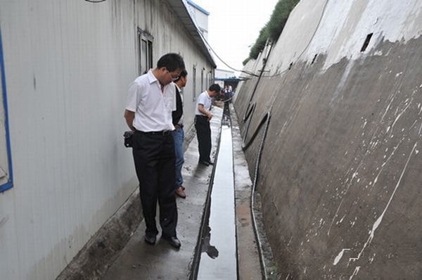 陕煤建设煤矿运营服务分公司：加强汛期隐患排查 筑牢汛期安全防线