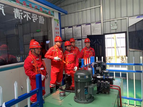 陕煤建设矿建二公司筑牢旺季用电管理“防火墙”