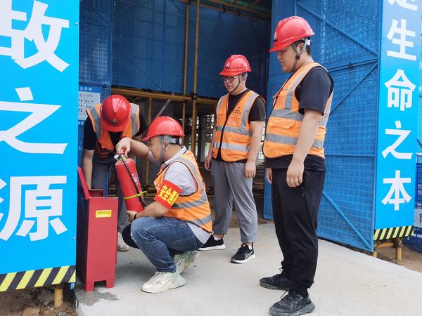 建设集团直属第七项目部开展“人人都是安全员”岗位体验活动