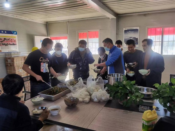 陕煤建设绿宇公司:蒲城倒班楼项目 严把质量促进度 加班加点赶工期