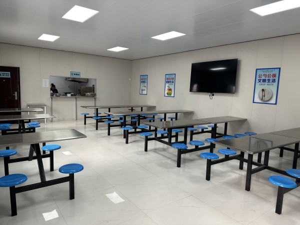 陕煤建设机电安装公司：翻新“两堂一舍”温暖职工心