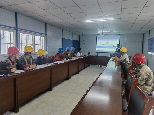 陕煤建设韩城分公司土建一项目部“安”不忘危 “全”力以赴